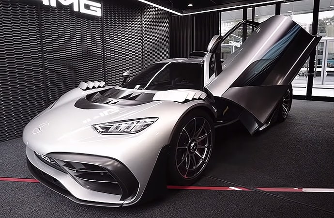 Nico Rosberg recently traveled to Munich to configure his Mercedes-AMG One and, lucky for us, he took video. | Screenshot