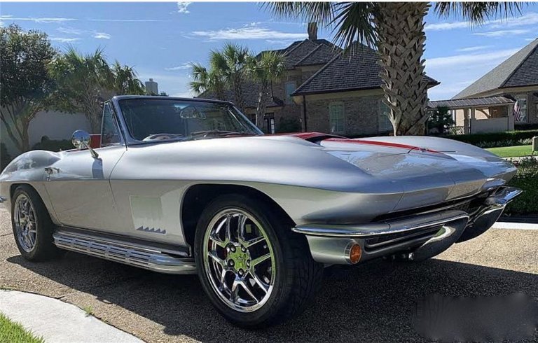 Pick of the Day: Resto-monster 1964 Corvette