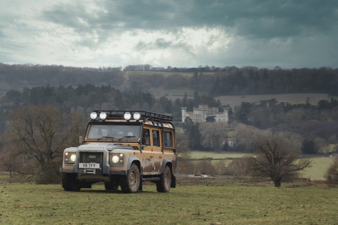 Land Rover Defenders Works V8 Trophy