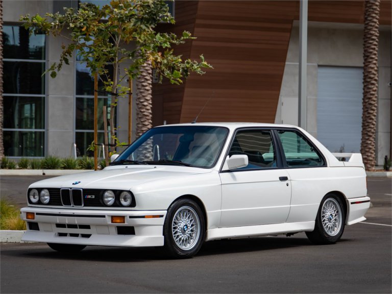 AutoHunter Spotlight: 1988 BMW M3