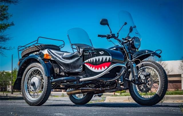 The sidecar that comes as part of the Pick of the Day has WW2-style nose art