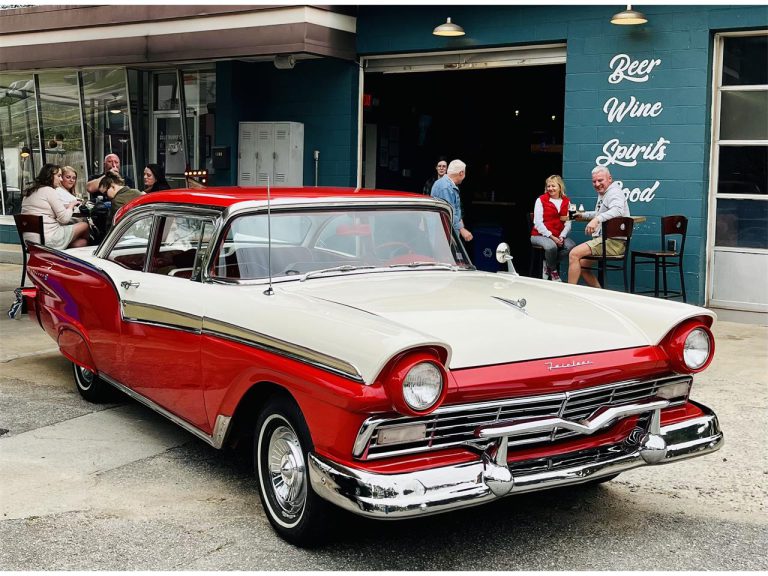 Pick of the Day: 1957 Ford Fairlane 500