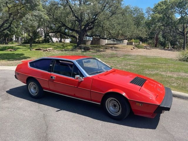 Pick of the Day: 1977 Lotus Eclat