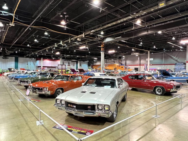 Class of 1972 at Muscle Car and Corvette Nats