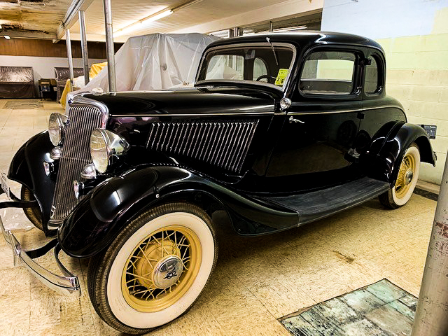 AutoHunter Spotlight: 1934 Ford De Luxe Coupe with Rumble Seat