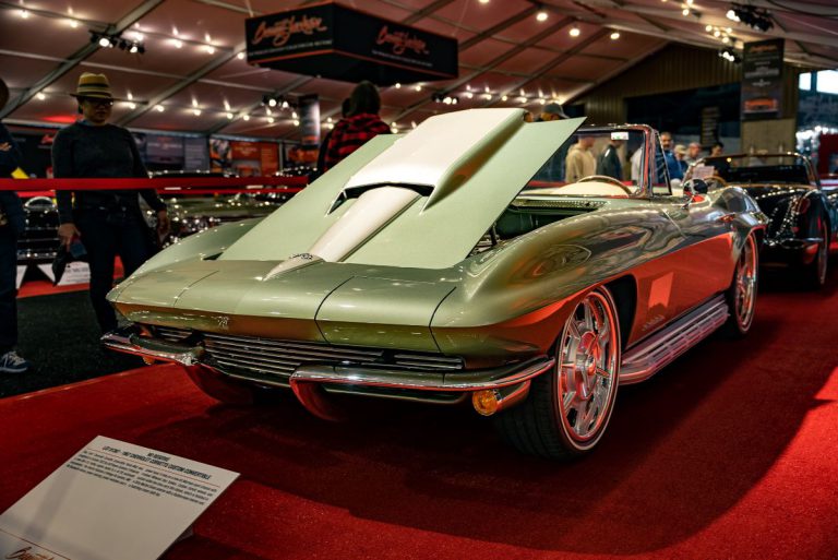 Jeff Hayes-built 1967 Corvette Restomod