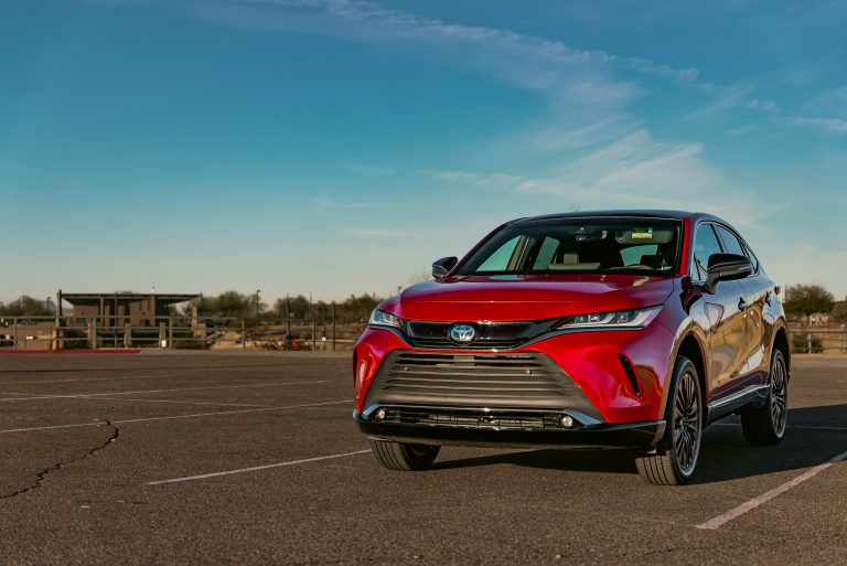 Review: 2023 Toyota Venza XLE Nightshade Edition