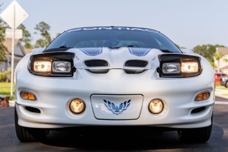 AutoHunter Spotlight: 1999 Pontiac 30th Anniversary Trans Am