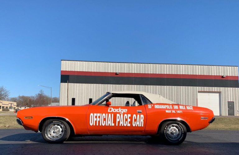 Pick of the Day: 1971 Dodge Challenger Pace Car