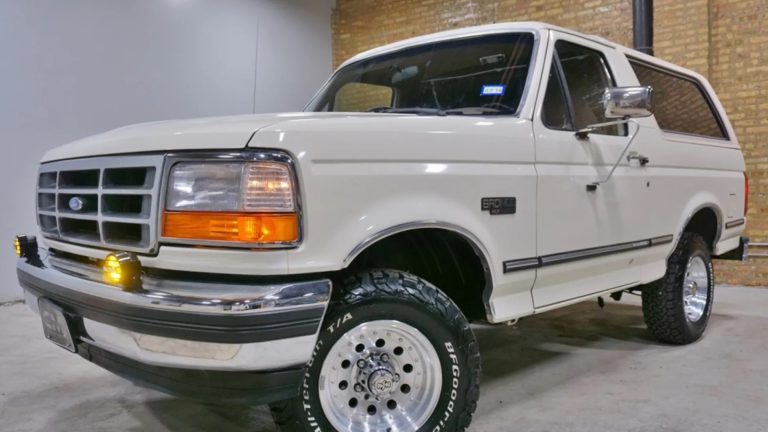 1992 Ford Bronco XLT ex-federal surveillance truck comes up for sale
