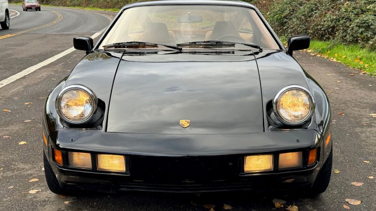 AutoHunter Spotlight: 1979 Porsche 928