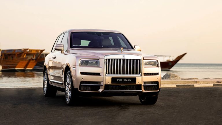 Bespoke Rolls-Royce Cullinan is an exquisite birthday gift